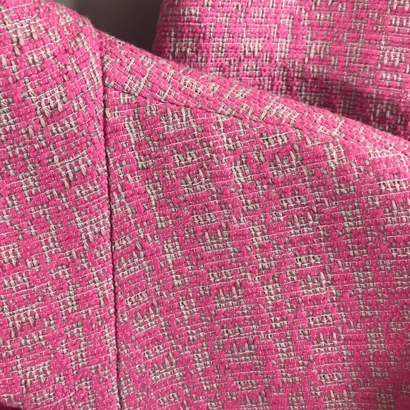 Calvin Klein pink tweed suit - Picture 4 of 5